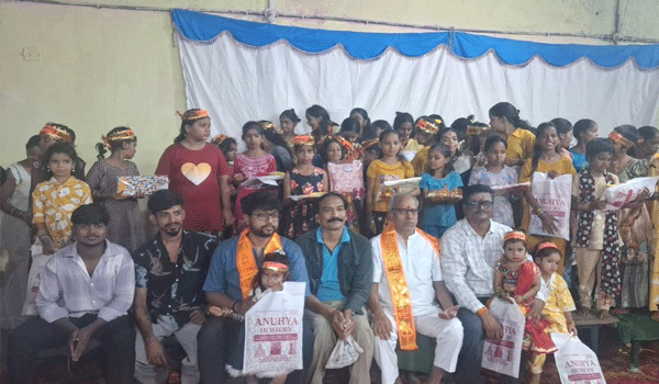 సీతాఫల్ మండి సేవా బస్తీలో సంచార జాతుల సంక్షేమ సమితి ఆధ్వర్యంలో కుమారి పూజ